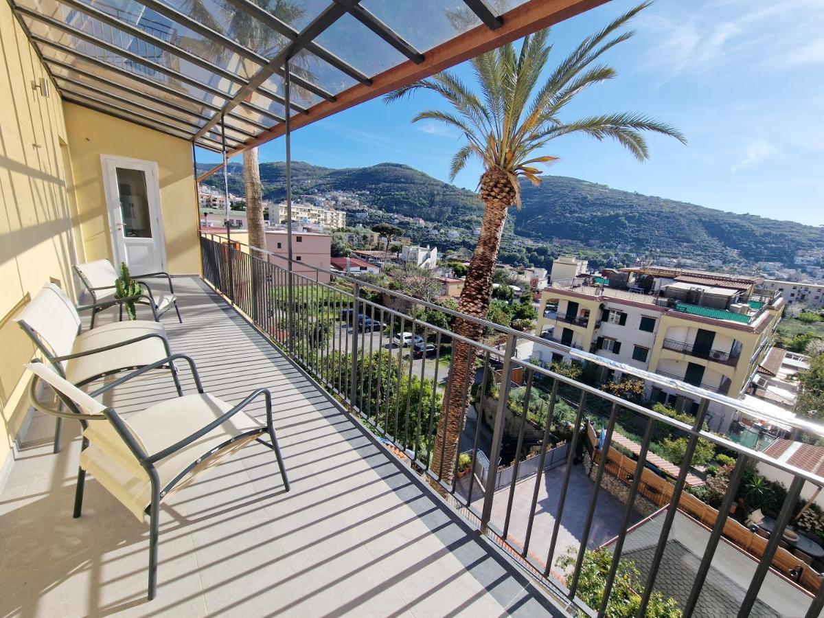 Apartmán Savarese Luxury Palace Vico Equense Exteriér fotografie